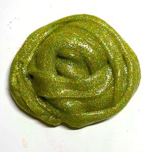 Pixie dust sparkle hot n’ gloss slime with TOO many sparkles sassy slimes